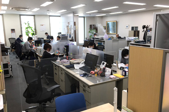 写真：内観